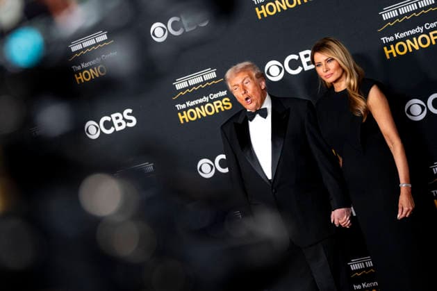President Donald Trump and First Lady Melania Trump arrive on the red carpet for the 48th annual Kennedy Center Honors at the Kennedy Center in Washington DC on Sunday, December 7, 2025. President Donald Trump will host this year s event, which honors songwriter George Strait, actors Michael Crawford and Sylvester Stallone, singer Gloria Gaynor, and the rock band Kiss.  WAP20251207507 BONNIExCASH