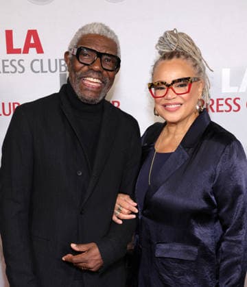 07 December 2025 - Los Angeles, California - Vondie Curtis-Hall, Kasi Lemmons. 18th Annual National Arts & Entertainment Journalism Awards Gala held at Millennium Biltmore Hotel.in Los Angeles. Los Angeles USA - ZUMAa123 20251207_zaa_a123_038 Copyright: xADx