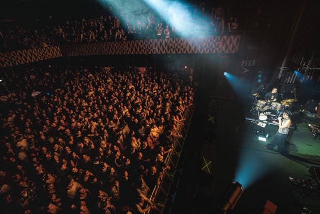 Joy Crookes live in Copenhagen, Denmark Copenhagen, Denmark. 07th, December 2025. The British singer and musician Joy Crookes performs a live concert at VEGA in Copenhagen. Denmark, Copenhagen  Copyright: xGonzalesxPhoto PeterxTroestx