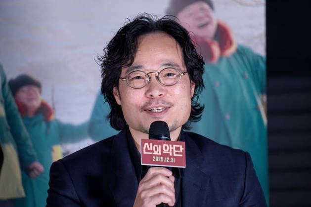 Choir of God film press conference SEOUL, SOUTH KOREA, DEC 08: South Korean director Kim Hyeong-hyeop during Choir of God film press conference at the CGV in Seoul, South Korea, on December 08, 2025. Seoul the CGV South Korea 8243_286021 Copyright: xStevexChoxKyewoong PentaxPressx