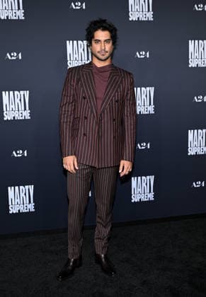 ˜Marty Supreme™ Los Angeles Premiere Avan Jogia arriving to the Los Angeles premiere of Marty Supreme™ at the Samuel Goldwyn Theater on December 8, 2025 in Beverly Hills, Ca. Beverly Hills Samuel Goldwyn Theater California USA Copyright: xLisaxOConnor xAFF-USA.COMx