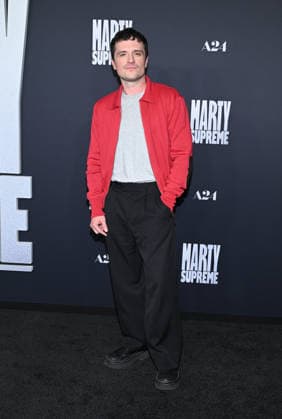 ˜Marty Supreme™ Los Angeles Premiere Josh Hutcherson arriving to the Los Angeles premiere of Marty Supreme™ at the Samuel Goldwyn Theater on December 8, 2025 in Beverly Hills, Ca. Beverly Hills Samuel Goldwyn Theater California USA Copyright: xLisaxOConnor xAFF-USA.COMx