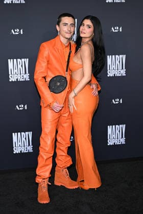˜Marty Supreme™ Los Angeles Premiere Timothee Chalamet and Kylie Jenner arriving to the Los Angeles premiere of Marty Supreme™ at the Samuel Goldwyn Theater on December 8, 2025 in Beverly Hills, Ca. Beverly Hills Samuel Goldwyn Theater California USA Copyright: xLisaxOConnor xAFF-USA.COMx