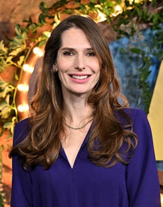 ˜Fallout™ Season 2 Premiere Geneva Robertson-Dworet arriving to Amazon Prime Video™s Fallout™ season 2 premiere held at the Academy Museum of Motion Pictures on December 8, 2025 in Los Angeles, Ca. Los Angeles Academy Museum of Motion Pictures California USA Copyright: xStarbuck AFF-USA.COMx