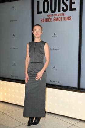 Louise Premiere - Paris Diane Rouxel attending to the premiere of ‘Louise’ held at Pathe Wepler cinema, in Paris, France on December 8, 2025. Photo by Mireille Ampilhac ABACAPRESS.COM Paris France  Copyright: xAmpilhacxMireille ABACAx