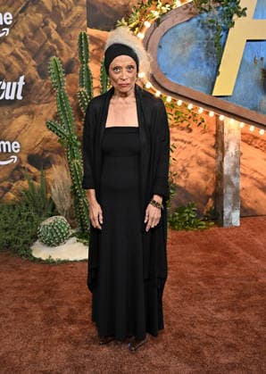 ˜Fallout™ Season 2 Premiere Edythe Jason arriving to Amazon Prime Video™s Fallout™ season 2 premiere held at the Academy Museum of Motion Pictures on December 8, 2025 in Los Angeles, Ca. Los Angeles Academy Museum of Motion Pictures California USA Copyright: xStarbuck AFF-USA.COMx