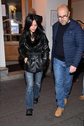 Jenna Ortega leaves the Yen restaurant in Paris on December 8, 2025 Yehiel Chekroune Bestimage Jenna Ortega leaves the Yen restaurant in Paris on December 8, 2025 Paris France  Copyright: xYehielxChekrounex xBestimagexYehielxChekrounex xBestimagex