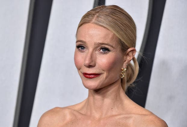 ˜Marty Supreme™ Los Angeles Premiere Gwyneth Paltrow arriving to the Los Angeles premiere of Marty Supreme™ at the Samuel Goldwyn Theater on December 8, 2025 in Beverly Hills, Ca. Beverly Hills Samuel Goldwyn Theater California USA Copyright: xLisaxOConnor xAFF-USA.COMx