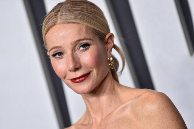 ˜Marty Supreme™ Los Angeles Premiere Gwyneth Paltrow arriving to the Los Angeles premiere of Marty Supreme™ at the Samuel Goldwyn Theater on December 8, 2025 in Beverly Hills, Ca. Beverly Hills Samuel Goldwyn Theater California USA Copyright: xLisaxOConnor xAFF-USA.COMx