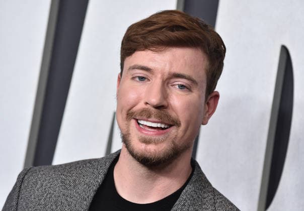 ˜Marty Supreme™ Los Angeles Premiere MrBeast aka Jimmy H. Donaldson arriving to the Los Angeles premiere of Marty Supreme™ at the Samuel Goldwyn Theater on December 8, 2025 in Beverly Hills, Ca. Beverly Hills Samuel Goldwyn Theater California USA Copyright: xLisaxOConnor xAFF-USA.COMx