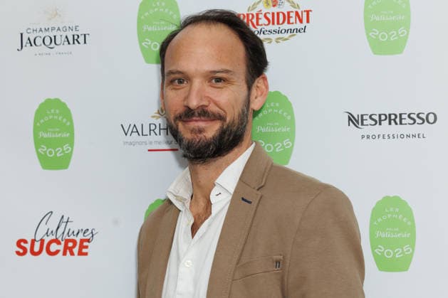 Fou de Patisserie Awards ceremony at the Madeleine theatre Celebrity arrivals on the red carpet Ceremonie des Trophees Fou de Patisserie au theatre de la Madeleine Arrivees des celebrites sur le tapis rouge Eric Ledan 451371 2025 12 08 Paris France  Copyright: xSebastienxFremontx xStarfacex STAR_451371_040