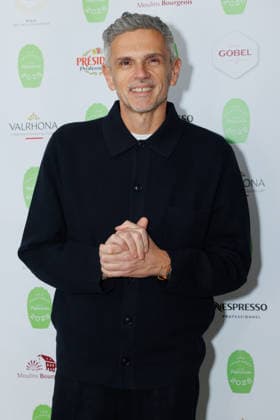 Fou de Patisserie Awards ceremony at the Madeleine theatre Celebrity arrivals on the red carpet Ceremonie des Trophees Fou de Patisserie au theatre de la Madeleine Arrivees des celebrites sur le tapis rouge Christophe Adam 451371 2025 12 08 Paris France  Copyright: xSebastienxFremontx xStarfacex STAR_451371_071