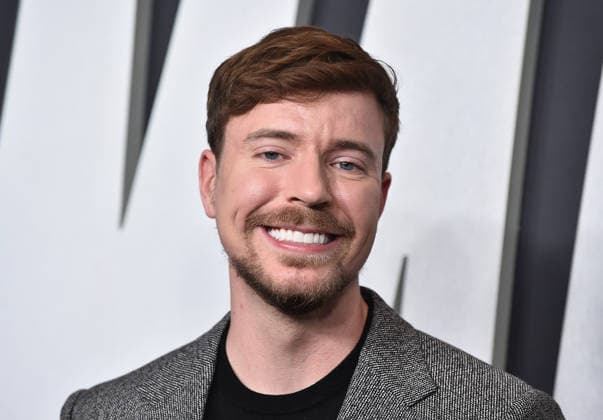 ˜Marty Supreme™ Los Angeles Premiere MrBeast aka Jimmy H. Donaldson arriving to the Los Angeles premiere of Marty Supreme™ at the Samuel Goldwyn Theater on December 8, 2025 in Beverly Hills, Ca. Beverly Hills Samuel Goldwyn Theater California USA Copyright: xLisaxOConnor xAFF-USA.COMx