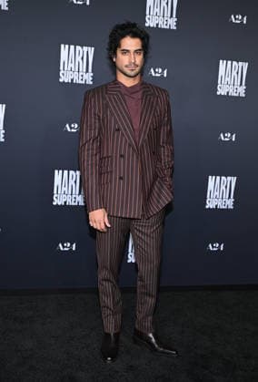 ˜Marty Supreme™ Los Angeles Premiere Avan Jogia arriving to the Los Angeles premiere of Marty Supreme™ at the Samuel Goldwyn Theater on December 8, 2025 in Beverly Hills, Ca. Beverly Hills Samuel Goldwyn Theater California USA Copyright: xLisaxOConnor xAFF-USA.COMx