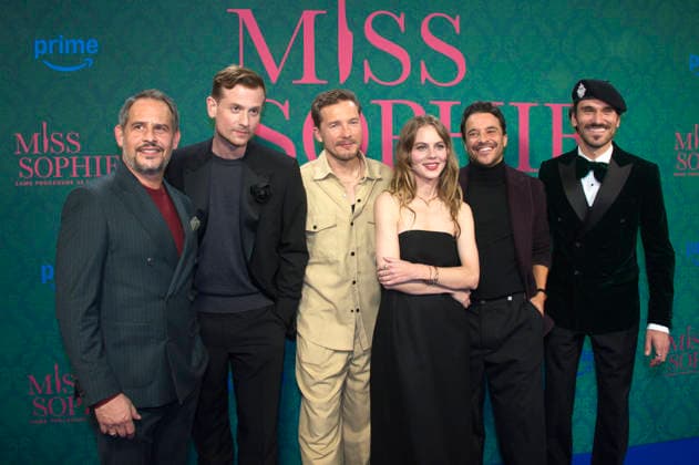 Moritz Bleibtreu, Christoph Schechinger, Jacob Matschenz, Alicia von Rittberg, Kostja Ullmann and Vladimir Korneev at the premiere of the Amazon Prime Video series Miss Sophie Same Procedure as Every Year at Clärchens Ballhaus Berlin, 08 12 2025 Foto:xC.xBehringx xFuturexImagex sophie_5216