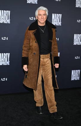 ˜Marty Supreme™ Los Angeles Premiere Baz Luhrmann arriving to the Los Angeles premiere of Marty Supreme™ at the Samuel Goldwyn Theater on December 8, 2025 in Beverly Hills, Ca. Beverly Hills Samuel Goldwyn Theater California USA Copyright: xLisaxOConnor xAFF-USA.COMx