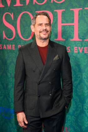 ABBberlin Moritz Bleibtreu actor on the blue carpet at the cinema premiere of the Amazon prime series of MISS SOPHIE SAME PROCEDURE AS EVERY YEAR at Claerchens Ballhaus on 08 12 2025 Berlin Berlin Germany