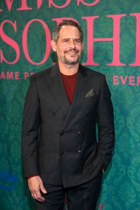 ABBberlin Moritz Bleibtreu actor on the blue carpet at the cinema premiere of the Amazon prime series of MISS SOPHIE SAME PROCEDURE AS EVERY YEAR at Claerchens Ballhaus on 08 12 2025 Berlin Berlin Germany