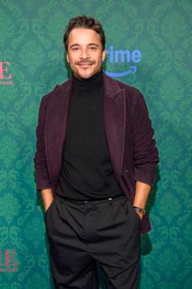 ABBberlin Kostja Ullmann actor on the blue carpet at the cinema premiere of the Amazon prime series of MISS SOPHIE SAME PROCEDURE AS EVERY YEAR at Claerchens Ballhaus on 08 12 2025 Berlin Berlin Germany