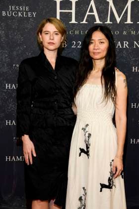 ABBberlin Jessie Buckley Irish actress with Chloe Zhao Chinese film director, guest on the red carpet at the German premiere of the movie Hamnet at Delphi Filmpalast on 08 12 2025 in Berlin Berlin Germany