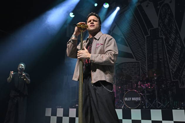 Olly Murs performing at Forum in London LONDON, ENGLAND - DECEMBER 08: Olly Murs performing at Forum, Kentish Town on December 08, 2025 in London, England. CAP MAR MAR Great Britain Copyright: xMartinxHarris CapitalxPicturesx