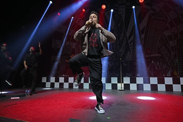 Olly Murs performing at Forum in London LONDON, ENGLAND - DECEMBER 08: Olly Murs performing at Forum, Kentish Town on December 08, 2025 in London, England. CAP MAR MAR Great Britain Copyright: xMartinxHarris CapitalxPicturesx