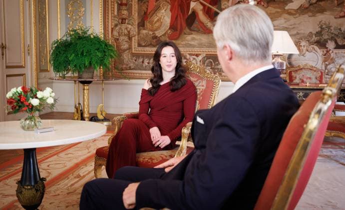 King Philippe - Filip of Belgium and Former gymnast Nina Derwael pictured ahead of a ceremony to award the Order of Leopold (Grootofficier in de Leopoldsorde - Grand Officier de l Ordre de Leopold) distinction, at the Royal Castle in Laken - Laeken, Brussels, on Tuesday 09 December 2025. Today the honorary order of knighthood is awarded to retired gymnast Derwael, the 2020 Olympic champion, two-time World champion, and three-time European champion.  BENOITxDOPPAGNE 147616079