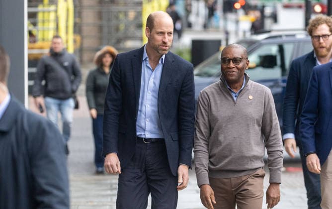 December 9, 2025, London, England, United Kingdom: Prince of Wales WILLIAM arrives at Centrepoint Offices in east London to mark 20th anniversary as patron. London United Kingdom - ZUMAs262 20251209_zip_s262_020 Copyright: xTayfunxSalcix