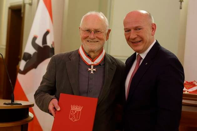 09 12 2025, Teacher Detlef Mücke, retrospective award of the Order of Merit of the State of Berlin in the Rotes Rathaus in Berlin by Kai Wegner, Governing Mayor, Berlin Germany, Germany
