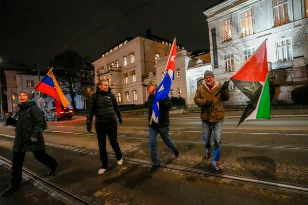 Nobel Peace Prize 2025 Oslo, Norway 20251209 The Latin American groups in Norway protest outside the Nobel Institute in connection with the awarding of the Nobel  Copyright: xLisexAserudxx xNTBx