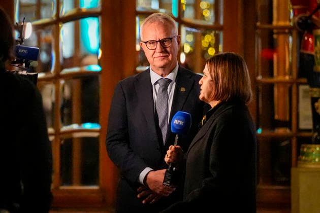 Nobel Peace Prize 2025 Oslo, Norway 20251209 Director of the Nobel Institute Kristian Berg Harpviken is interviewed by NRK outside the Grand Hotel in Oslo on Tuesday afternoon The  Copyright: xLisexAserudxx xNTBx