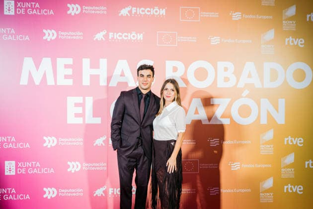 Premiere of the film Me has robado el corazón in Pontevedra Actors Óscar Casas and Ana Jara pose at the photocall for the premiere of the film Me has robado el corazón, at the Provincial Museum, on December 9, 2025, in Pontevedra, Galicia Spain The film, written and directed by Chus Gutiérrez, focuses on the contradictions of the system and the vital frustration of young people in todays Spain 09 DECEMBER 2025 PHOTOCALL PREMIERE MOVIE CINEMA ACTORS Pontevedra Galicia Pontevedra Galicia Galicia Spain  Copyright: xBeatrizxCiscarx 7159434