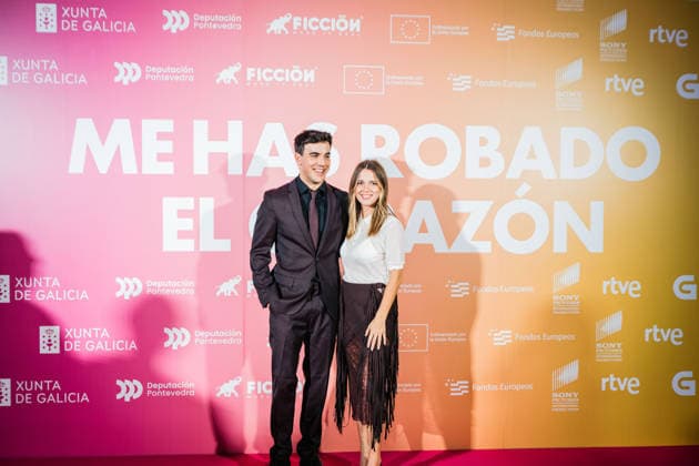 Premiere of the film Me has robado el corazón in Pontevedra Actors Óscar Casas and Ana Jara pose at the photocall for the premiere of the film Me has robado el corazón, at the Provincial Museum, on December 9, 2025, in Pontevedra, Galicia Spain The film, written and directed by Chus Gutiérrez, focuses on the contradictions of the system and the vital frustration of young people in todays Spain 09 DECEMBER 2025 PHOTOCALL PREMIERE MOVIE CINEMA ACTORS Pontevedra Galicia Pontevedra Galicia Galicia Spain  Copyright: xBeatrizxCiscarx 7159435