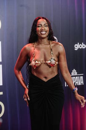 RIO DE JANEIRO, RJ - 09.12.2025: PREMIO MULTISHOW 2025 - Iza will be at the 2025 Multishow Music Awards, a celebration of Brazilian music, taking place on December 9th at Farmasi Arena in Rio de Janeiro. x2856838x  CristianexMota