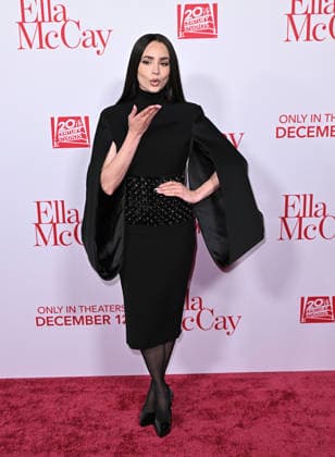 ˜Ella McCay™ World Premiere Sofia Carson arriving to 20th Century Studios™ Ella McCay world premiere held at the El Capitan Theatre on December 9, 2025 in Hollywood, Ca. Hollywood El Capitan Theatre California USA Copyright: xStarbuck AFF-USA.COMx
