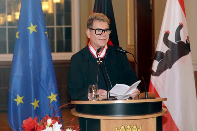 Peter Plate at the retrospective award ceremony for the Order of Merit of the State of Berlin in Berlins Rotes Rathaus, 09 12 2025 Foto:xAgenturxWehnertx xGränzdörferx xFuturexImagex ordensverleihung_5204
