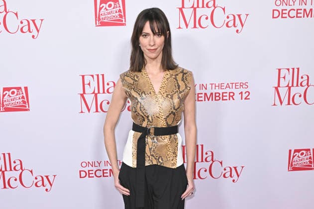 Rebecca Hall at the world premiere of the movie Ella McCay at the El Capitan Theatre Los Angeles, 09 12 2025 Foto:xD.xStarbuckx xFuturexImagex ella_5267