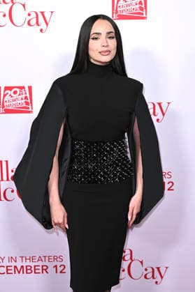 Sofia Carson at the world premiere of the movie Ella McCay at the El Capitan Theatre Los Angeles, 09 12 2025 Foto:xD.xStarbuckx xFuturexImagex ella_5300