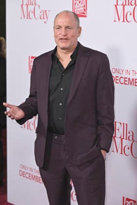 Woody Harrelson at the world premiere of the movie Ella McCay at the El Capitan Theatre Los Angeles, 09 12 2025 Foto:xD.xStarbuckx xFuturexImagex ella_5348