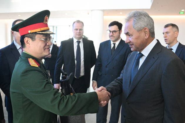 VIETNAM, HANOI - DECEMBER 10, 2025: Russian Security Council Secretary Sergei Shoigu (R) greets the Museum s Director Col Le Vu Huy at the Vietnam Military History Museum Hanoi Vietnam  - ZUMAt113 20251210_zaa_t113_050 Copyright: xKirillxZykovx