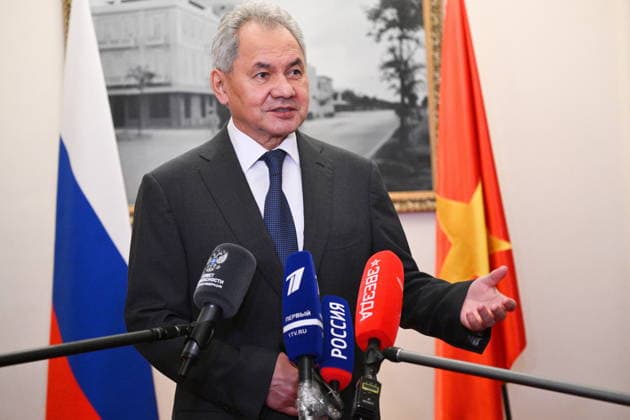 VIETNAM, HANOI - DECEMBER 10, 2025: Russian Security Council Secretary Sergei Shoigu gives comments to the media on his visit to Hanoi Hanoi Vietnam  - ZUMAt113 20251210_zaa_t113_078 Copyright: xKirillxZykovx