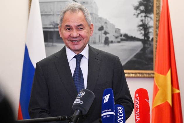 VIETNAM, HANOI - DECEMBER 10, 2025: Russian Security Council Secretary Sergei Shoigu gives comments to the media on his visit to Hanoi Hanoi Vietnam  - ZUMAt113 20251210_zaa_t113_079 Copyright: xKirillxZykovx