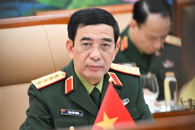 VIETNAM, HANOI - DECEMBER 10, 2025: Vietnam s Minister of National Defence General Phan Van Giang during a meeting with Russian Security Council Secretary Sergei Shoigu Hanoi Vietnam  - ZUMAt113 20251210_zaa_t113_089 Copyright: xKirillxZykovx