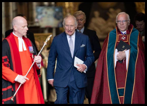 . 10 12 2025. London, United Kingdom. King Charles III leaving an Advent Service at Westminster Abbey in London.  xStephenxLockx xi-Imagesx IIM-26447-0018