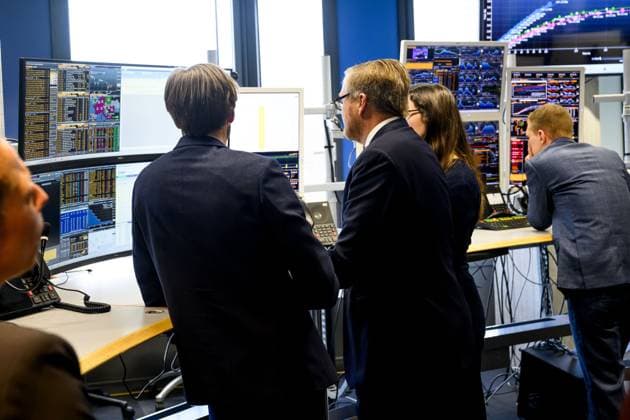 Den Haag, The Netherlands, 2025-12-10 09:41:59 THE HAGUE, 10-12-2025, Ministry of Finance. King Willem-Alexander, accompanied by the Minister of Finance, Eelco Heinen, is on a working visit to the Ministry of Finance s General Treasury Agency in The Hague. PHOTO: NLBeeld Patrick van Emst Credit: NL Beeld Patrick van Emst  Copyright: xx x