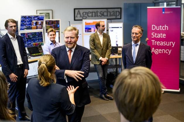 Den Haag, The Netherlands, 2025-12-10 09:20:38 THE HAGUE, 10-12-2025, Ministry of Finance. King Willem-Alexander, accompanied by the Minister of Finance, Eelco Heinen, is on a working visit to the Ministry of Finance s General Treasury Agency in The Hague. PHOTO: NLBeeld Patrick van Emst Credit: NL Beeld Patrick van Emst  Copyright: xx x
