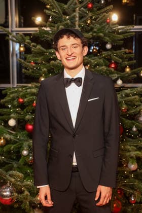 Donations Gala 31 Jose Carreras Gala Julian Janssen Checker Julian at the 31 Jose Carreras Gala at Mediacity Leipzig on 10 12 2025 Copyright: xEventpressxKochanx