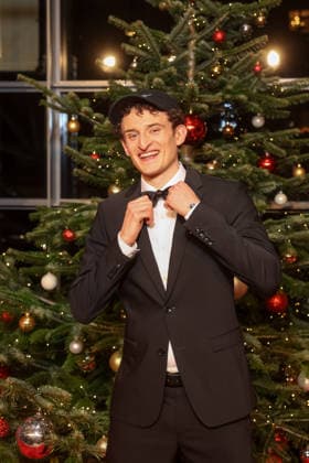 Donations Gala 31 Jose Carreras Gala Julian Janssen Checker Julian at the 31 Jose Carreras Gala at Mediacity Leipzig on 10 12 2025 Copyright: xEventpressxKochanx