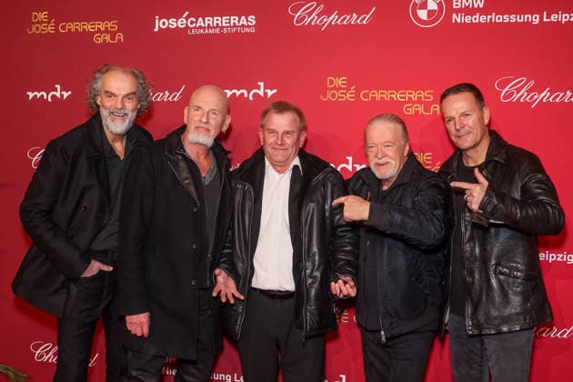 Donations Gala 31 Jose Carreras Gala Hans Timm Hinrichsen Santiano , Björn Both Santiano , Peter David Sage Santiano and Axel Stosberg Santiano at the 31 Jose Carreras Gala in the Mediacity Leipzig on 10 12 2025 Copyright: xEventpressxKochanx