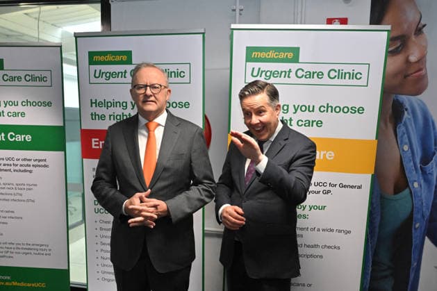 ANTHONY ALBANESE MEDICARE CLINIC VISIT, Prime Minister Anthony Albanese and Minister for Health Mark Butler visit the newly opened Marrickville Medicare Urgent Care Clinic in Sydney, Thursday, December 11, 2025. ( NO ARCHIVING SYDNEY NEW SOUTH WALES AUSTRALIA  Copyright: xMICKxTSIKASx 20251211167745198884